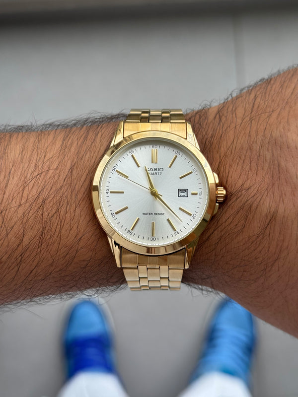 Cso Clasico Dorado Tablero Plateado