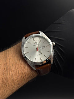 Ornt Clasico 320 Cuero Cafe Tablero Plateado