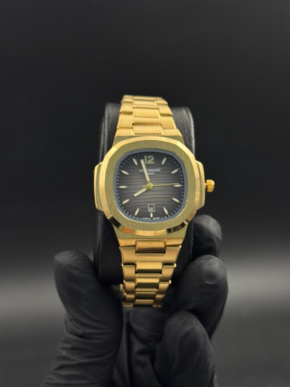 Ptk Mujer Dorado Tablero Girs Oscuro