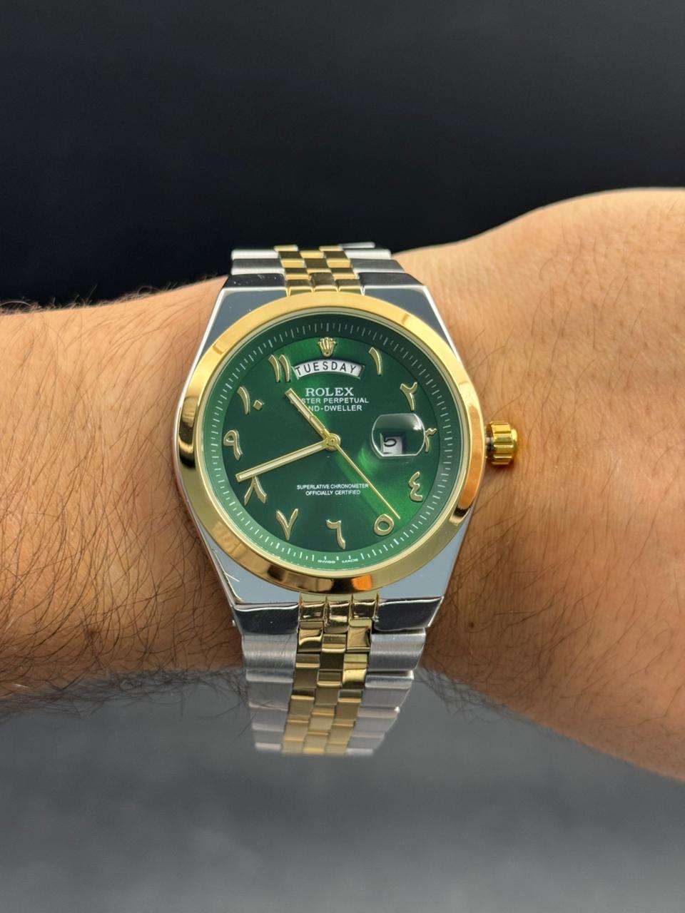 Rlx Lx Arabe Bicolor Dorado Tablero Verde