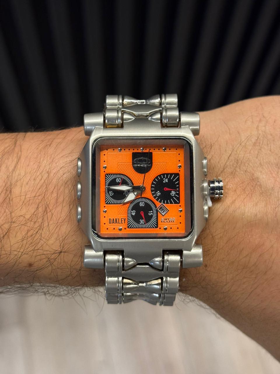Okl Cuadrado Gris Tablero Naranja Negro