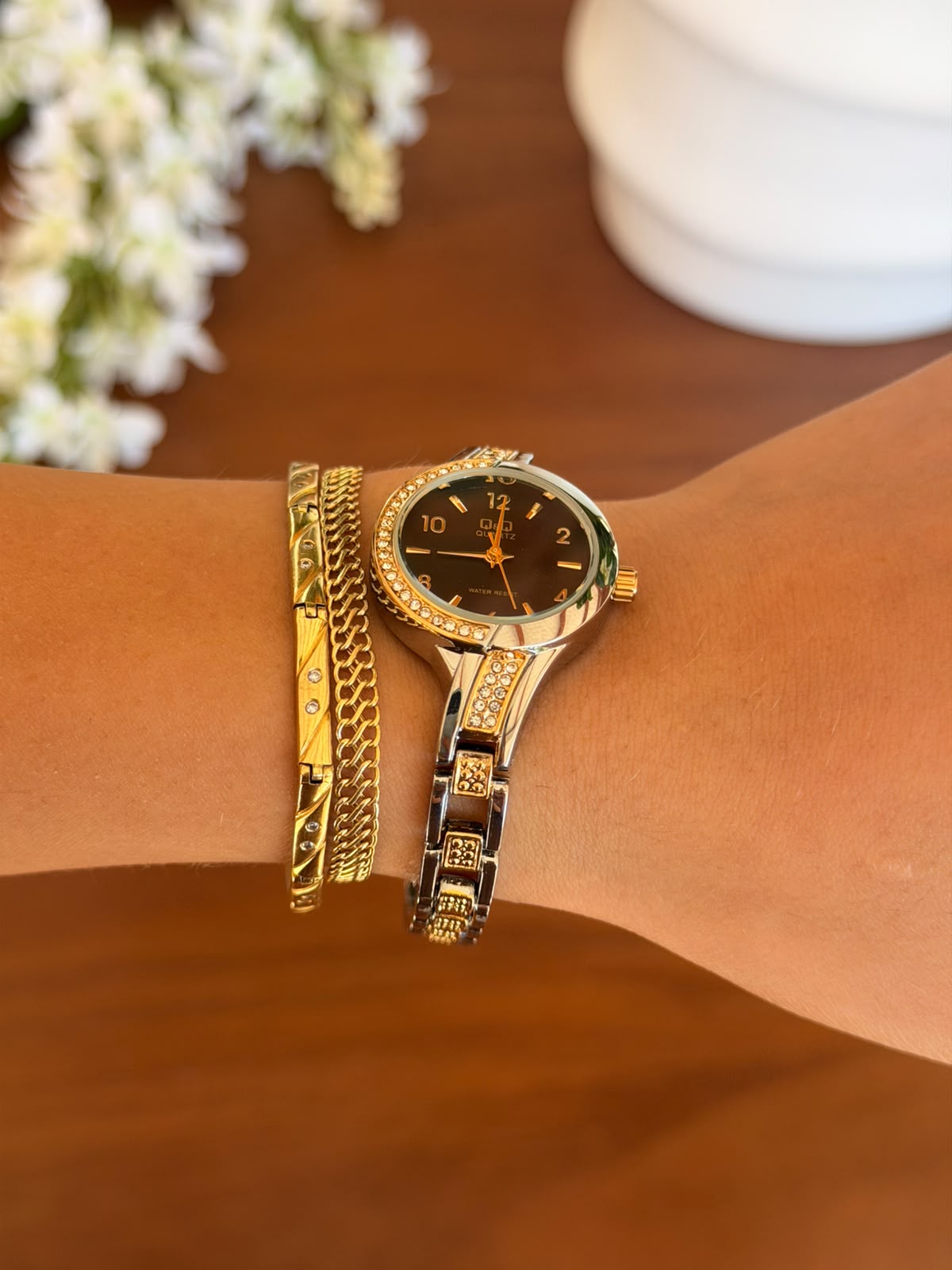 QYQ Mujer Bicolor Dorado Tablero Negro