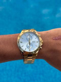 QYQ Crono Dorado Tablero Plateado