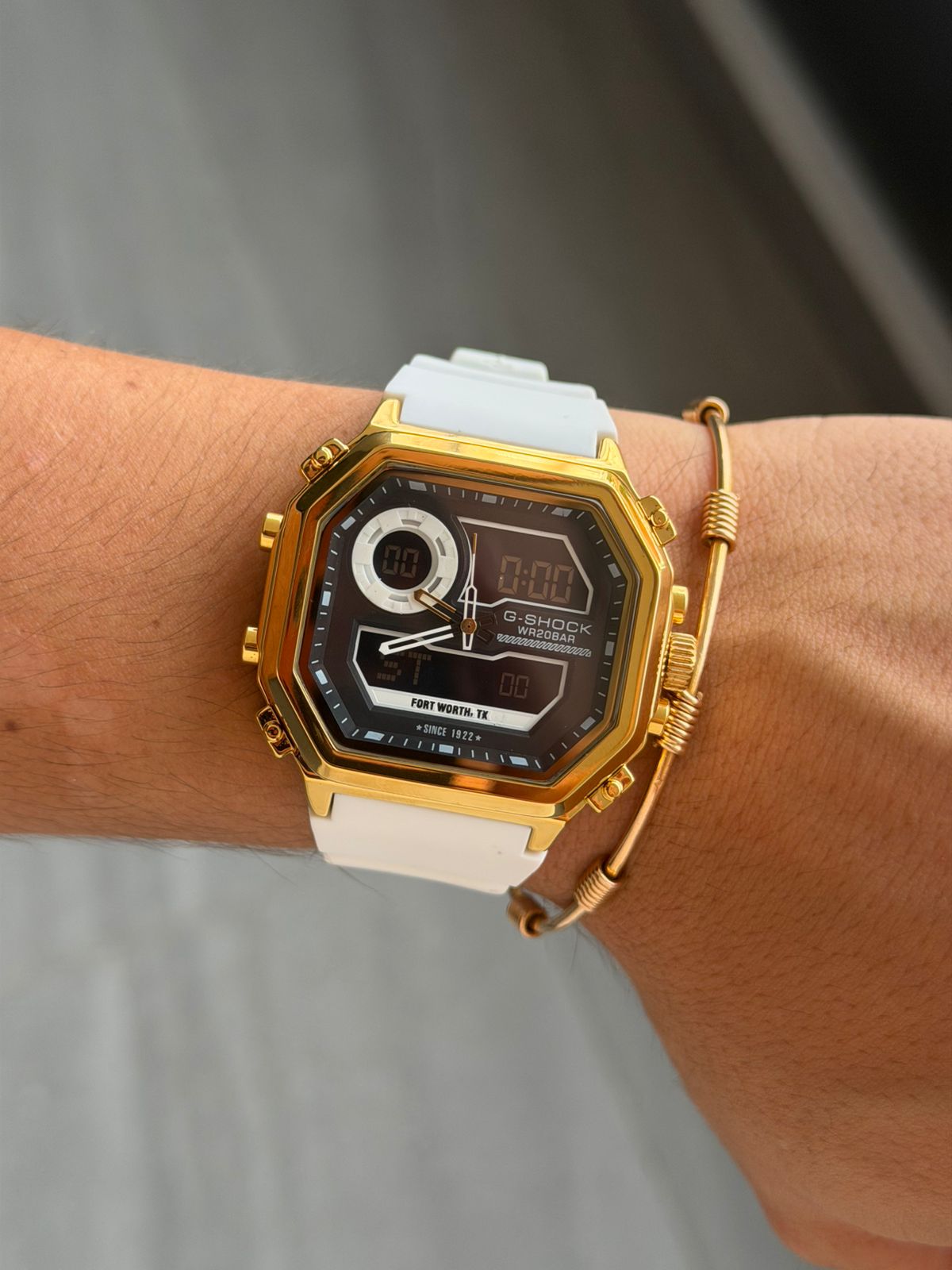G-Shck Royale Blanco Tablero Negro-Dorado