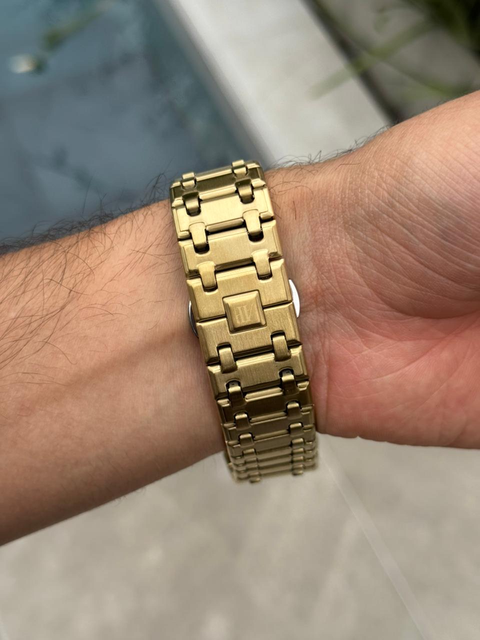 Admrs Royale Metalico Dorado Tablero Dorado