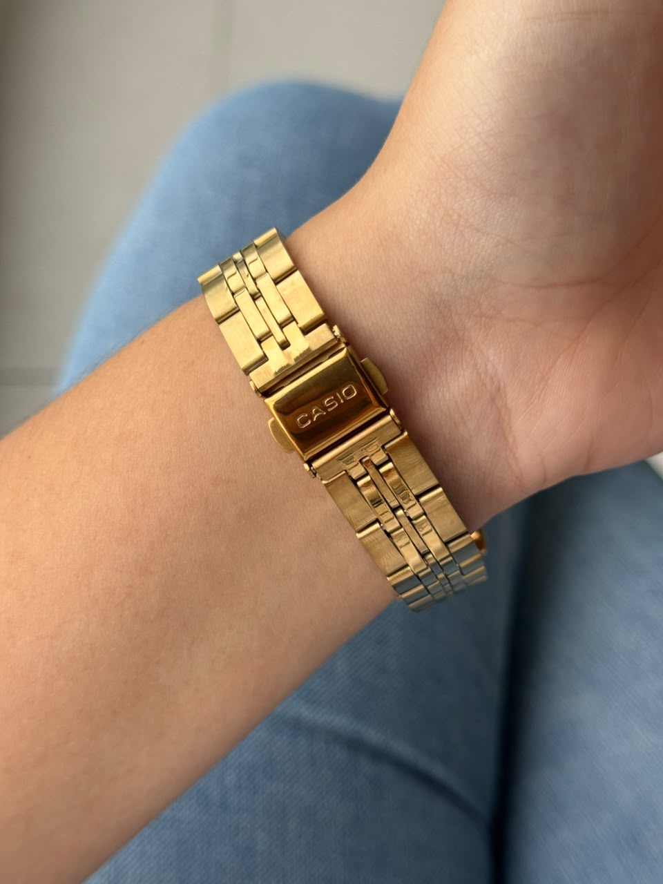 Cso Clasico New Mujer Dorado Tablero Plateado