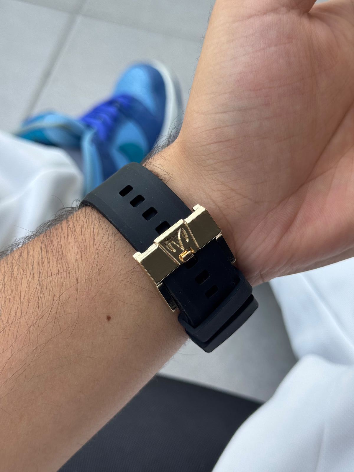 Tchmrn Cruise Black Goma Negra Tablero blanco Dorado