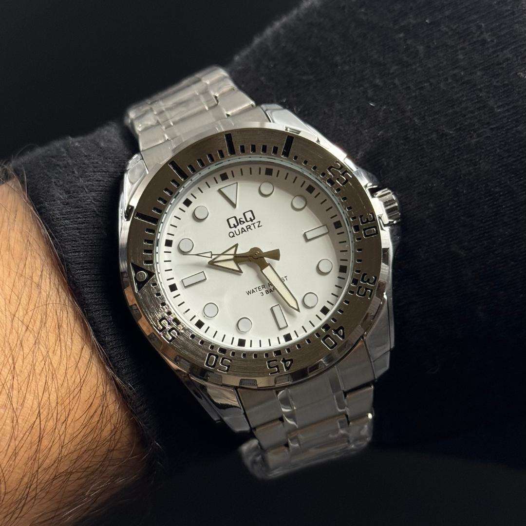 Qyq hombre Bazel Plateado Tablero Blanco-Plateado