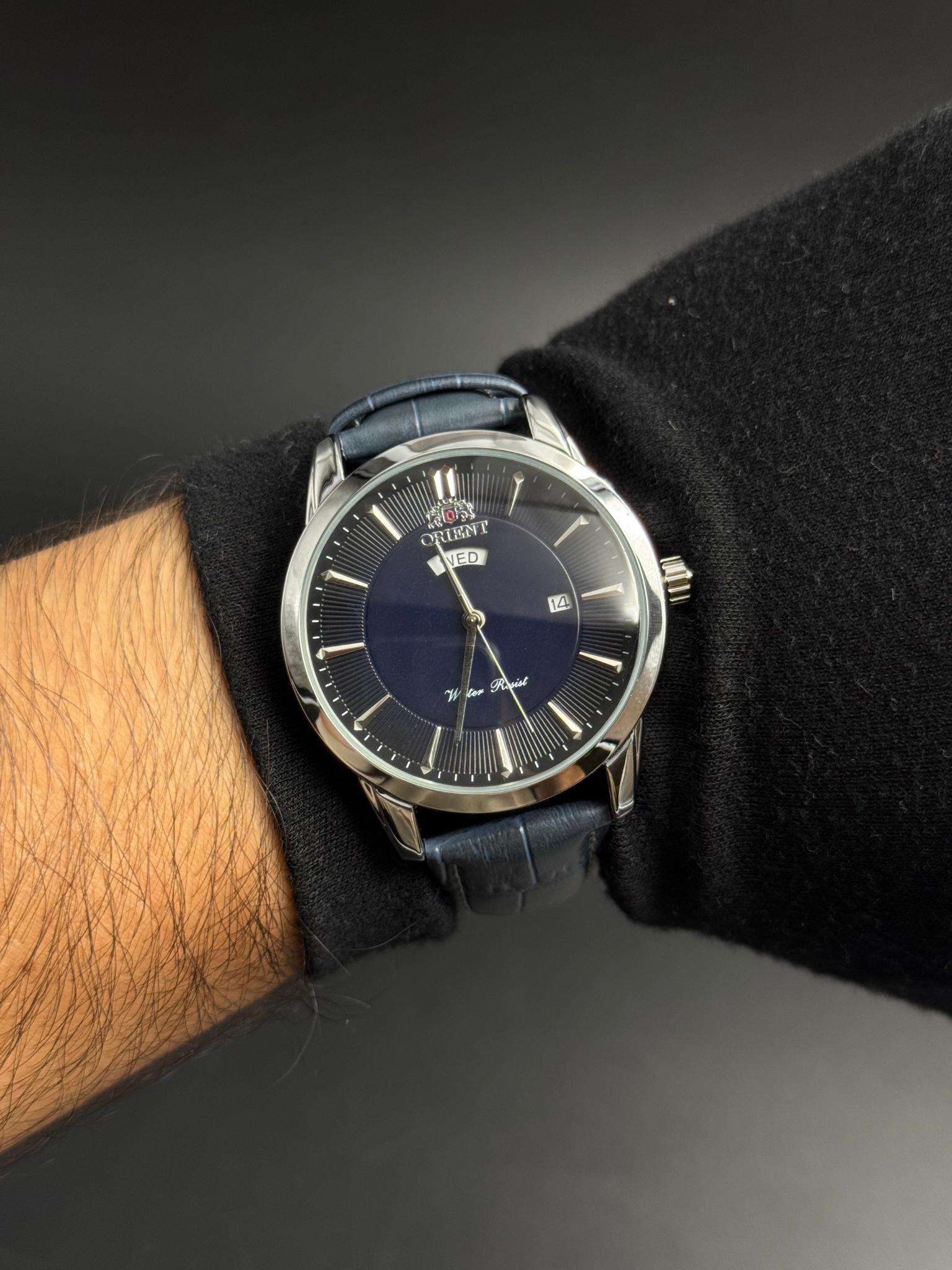 ORNT Daydate Cuero Azul Tablero Negro