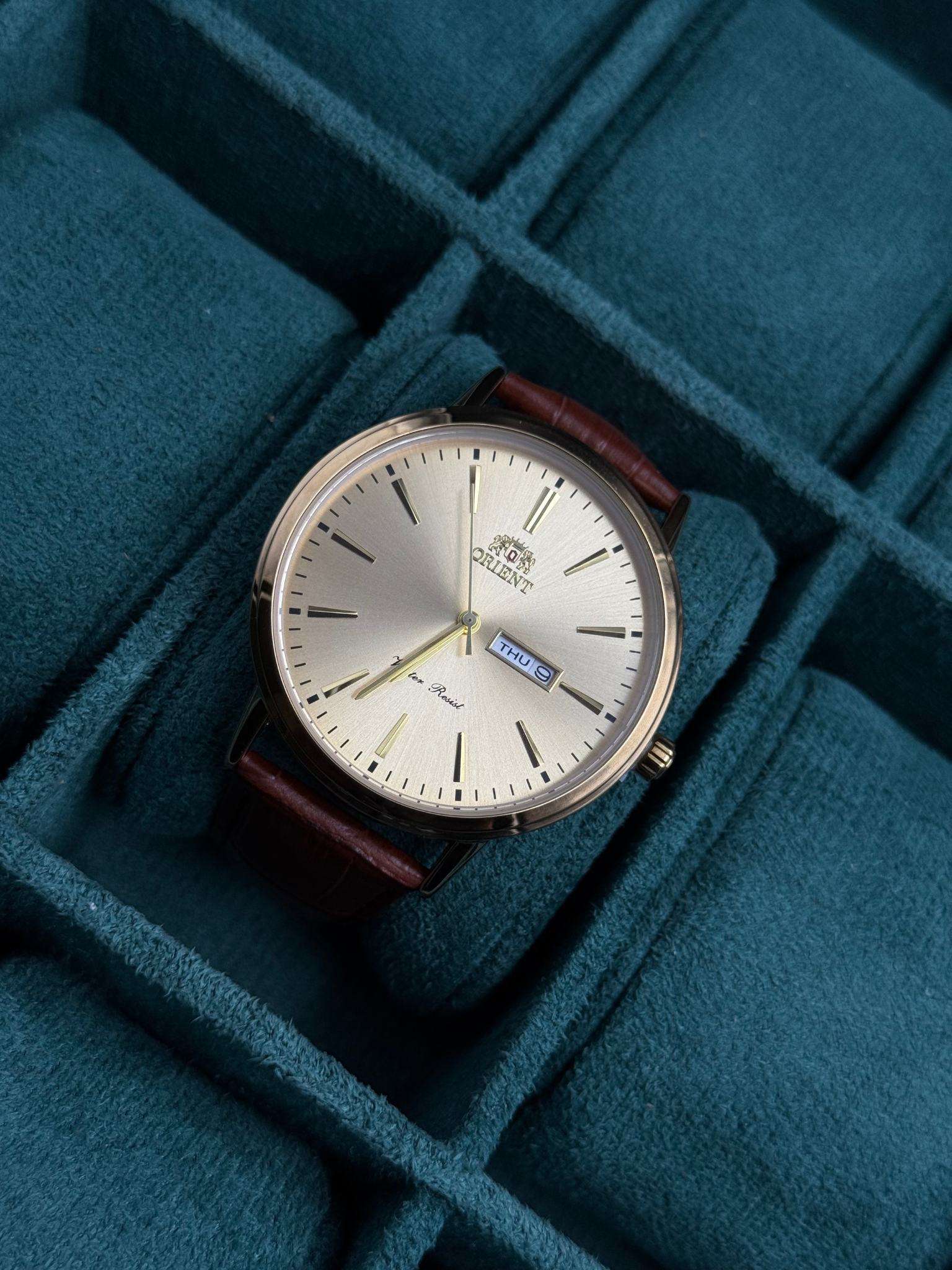 ORNT Clásico 420 Cuero Café Dorado Tablero Dorado