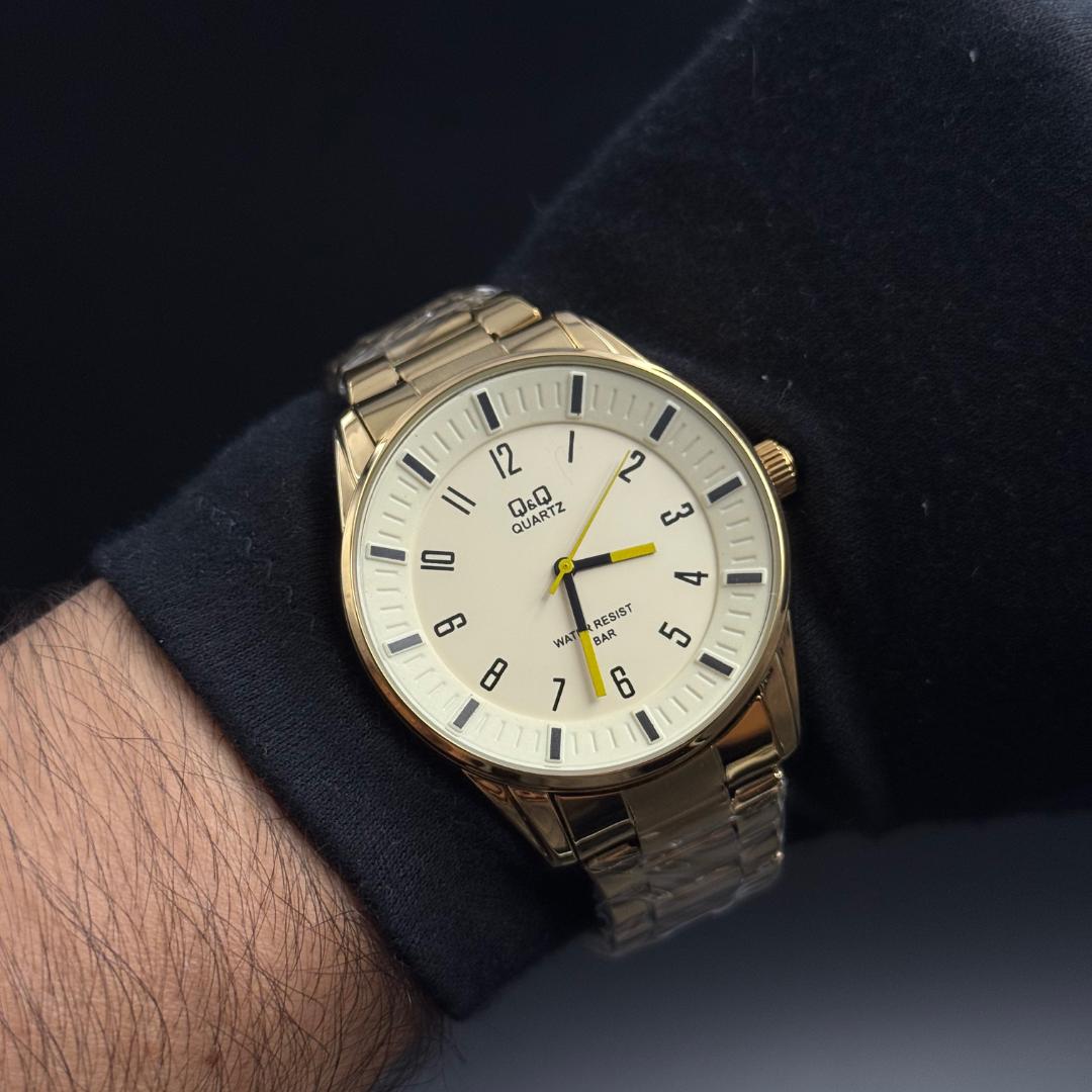 QYQ 3030 Dorado Tablero Amarillo Manecillas Amarrillas