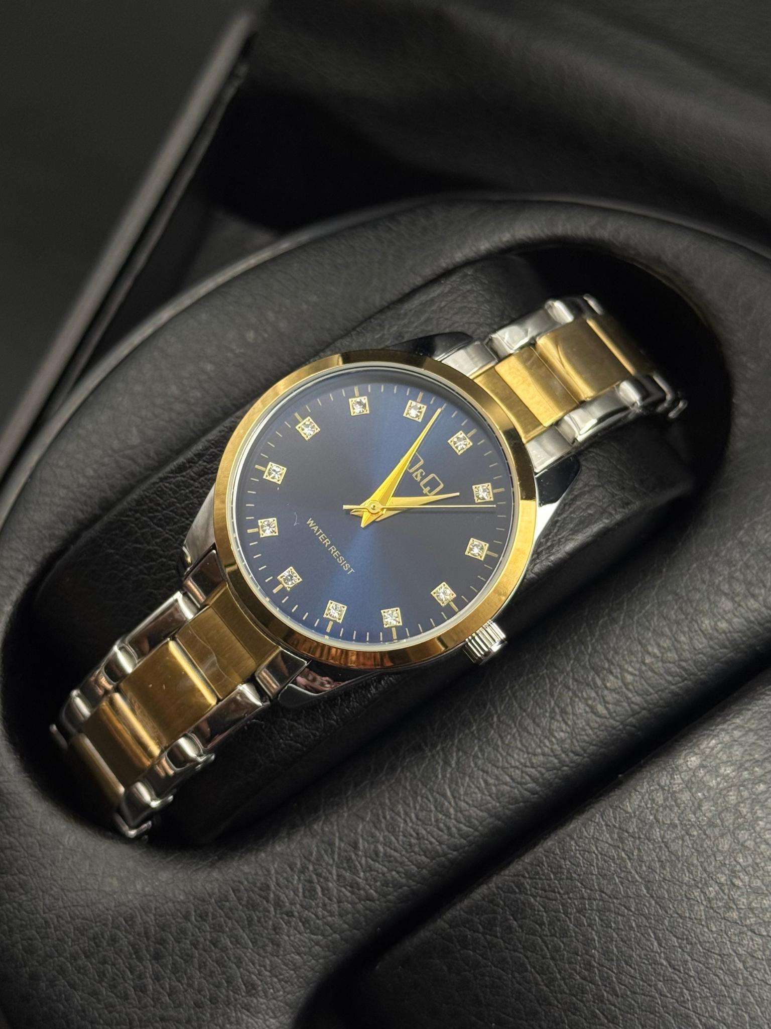 QYQ Mujer PQ Diamond Bicolor Dorado Tablero Azul