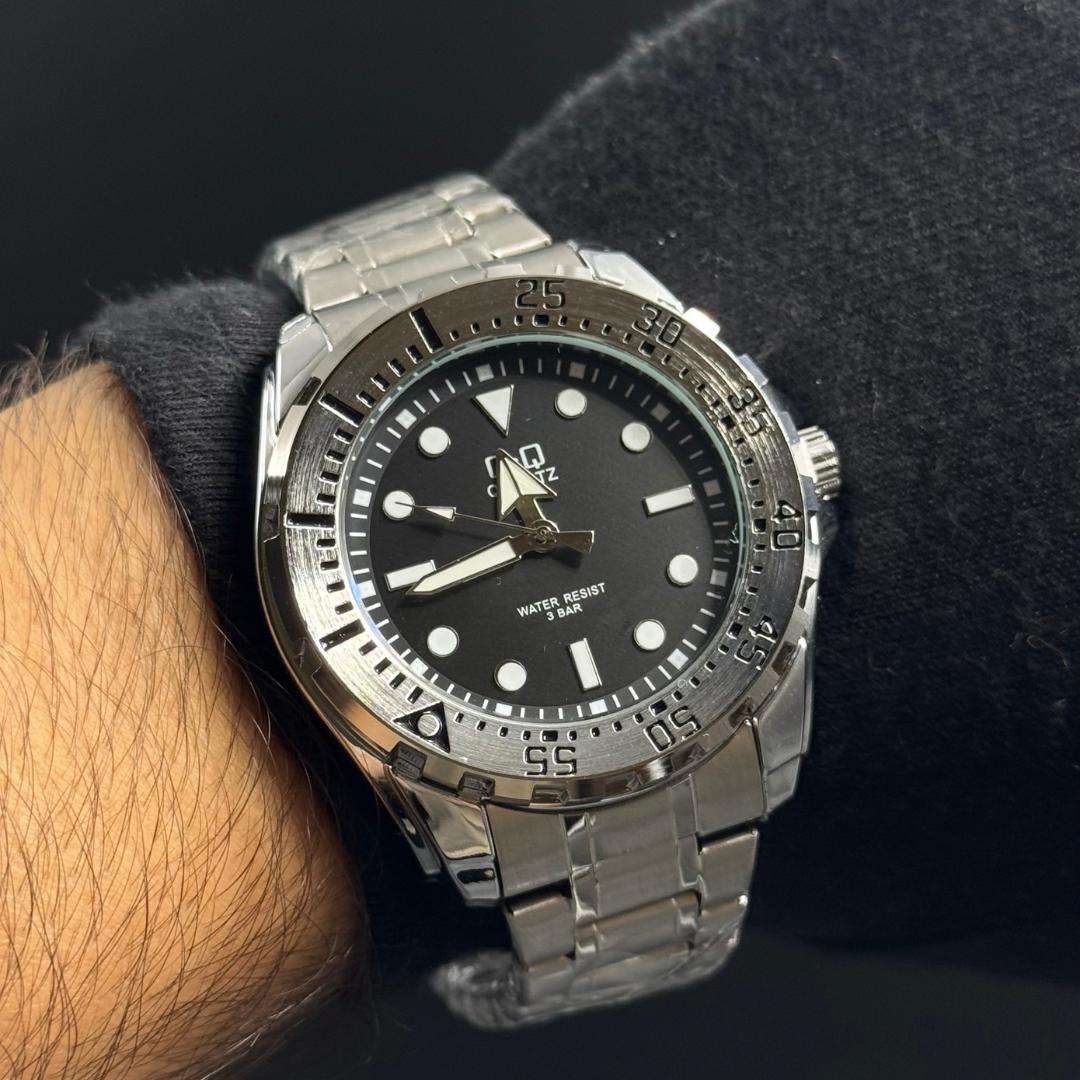Qyq hombre Bazel Plateado Tablero Negro