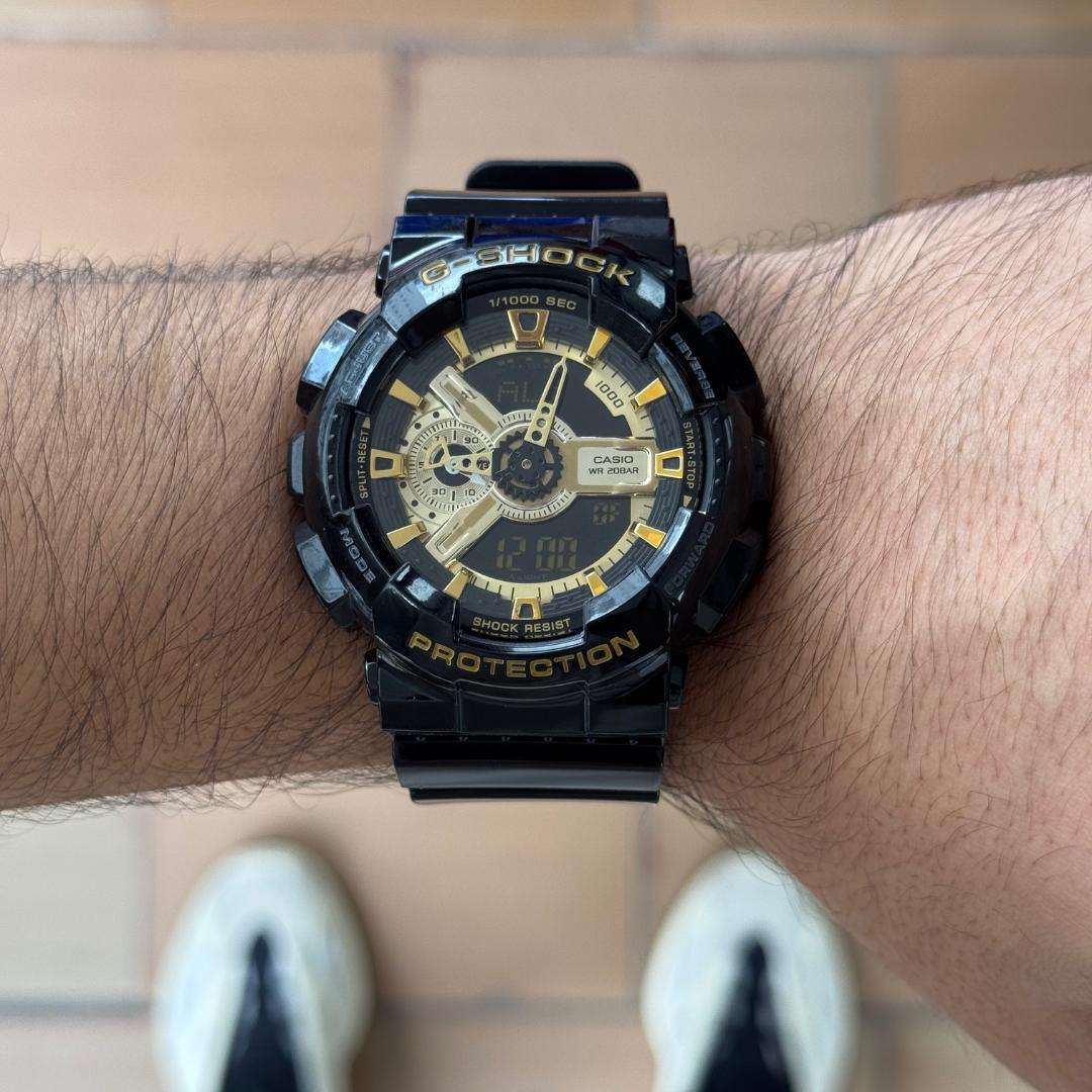 G-Shck GA-110 Negro Tablero Dorado