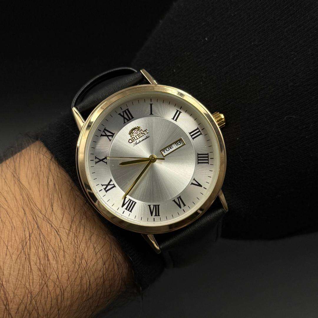 Ornt Cuero Negro Tablero Plateado Dorado