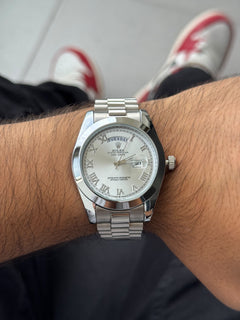 Rlx Roman Liso Plateado Tablero Plateado