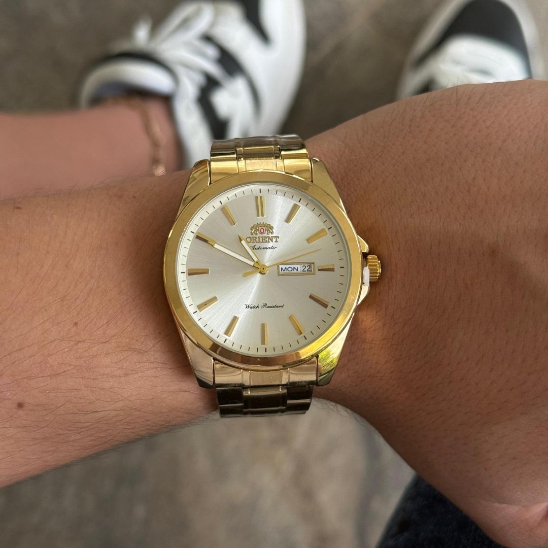 Ornt 2025 dorado tablero plateado