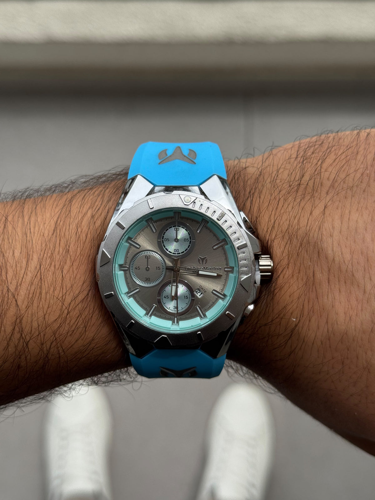 Tchmrn Cronogra Mt 2 Goma Azul - bisel Gris  - Fondo Gris