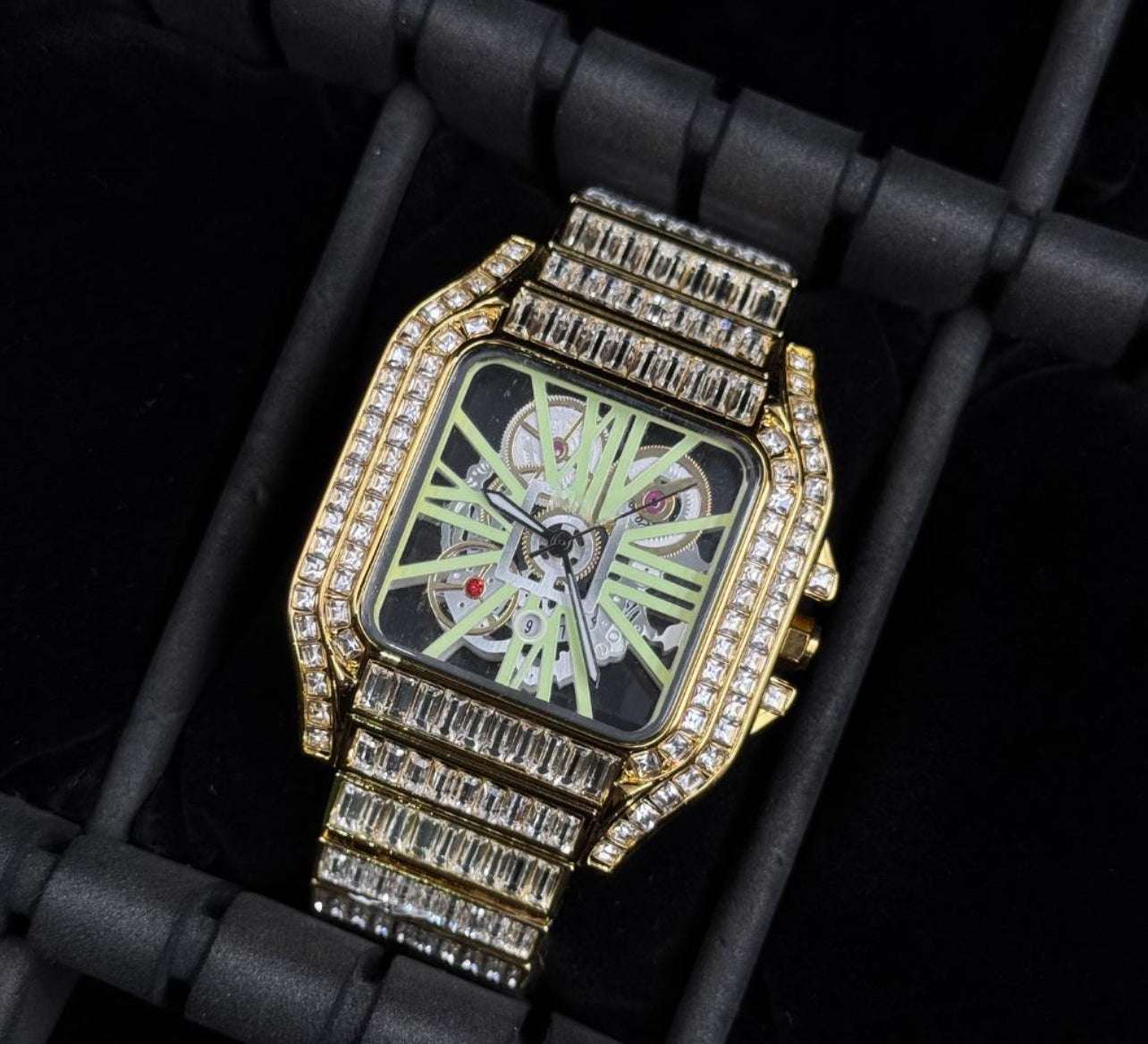 Crtr Santos Skeleton Metal Circones Dorado Tablero Verde