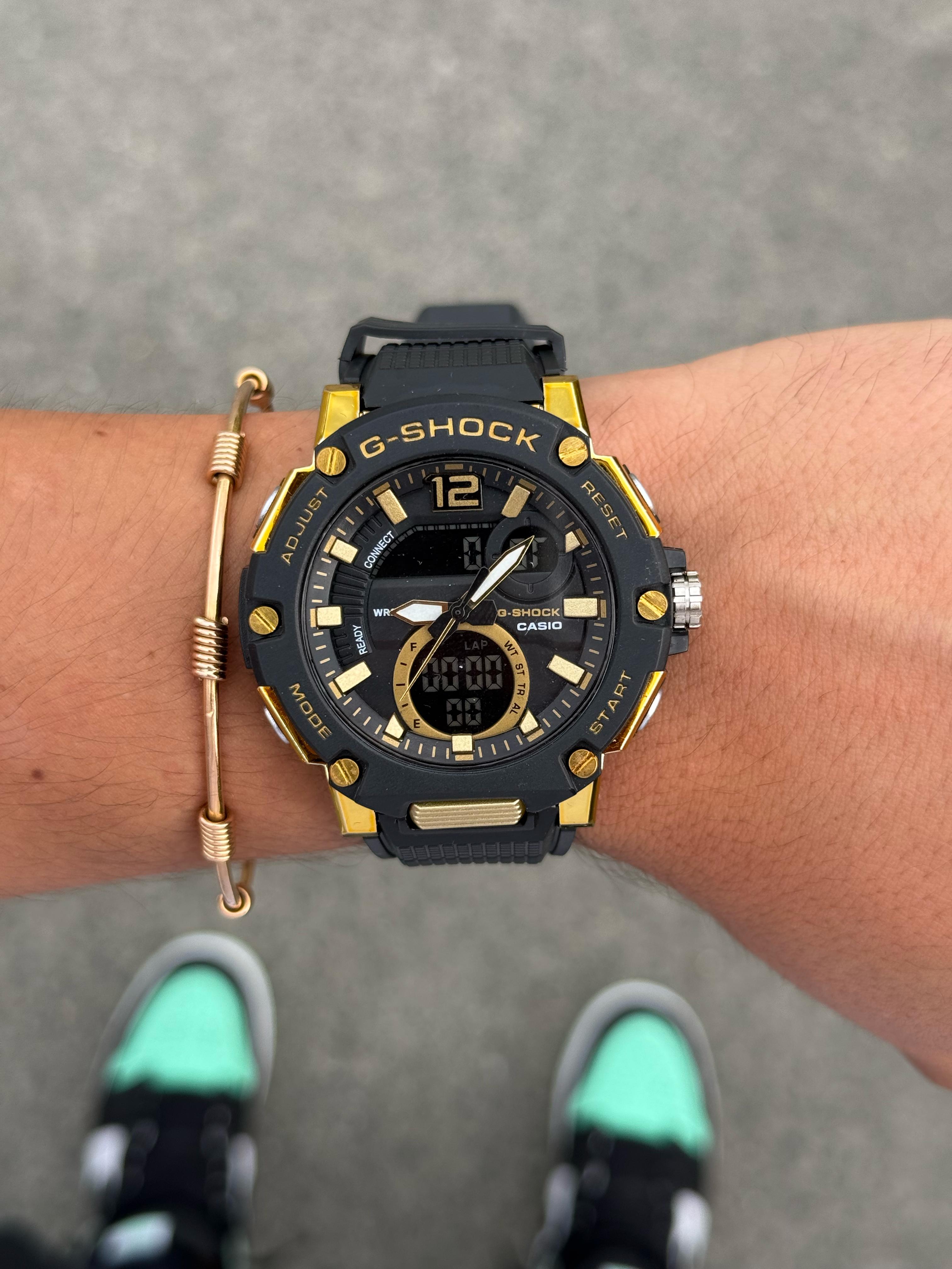 G-Shck Negro Negro - Dorado