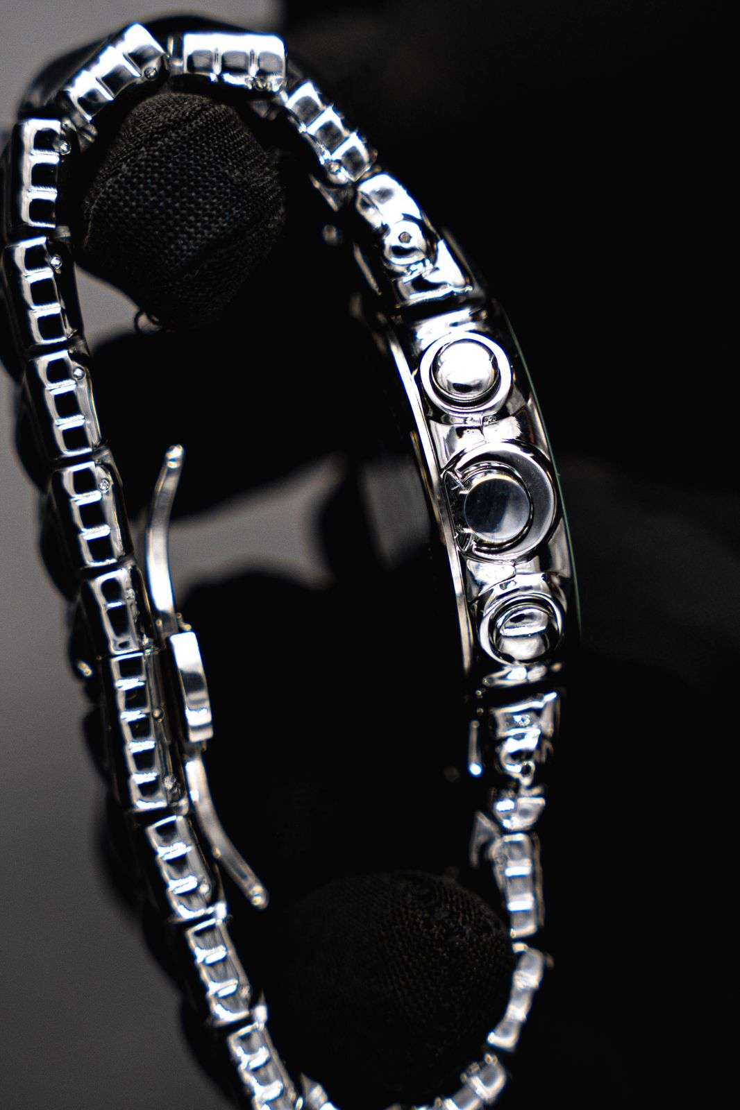 Okey Judge Plateado Tablero Negro Blanco