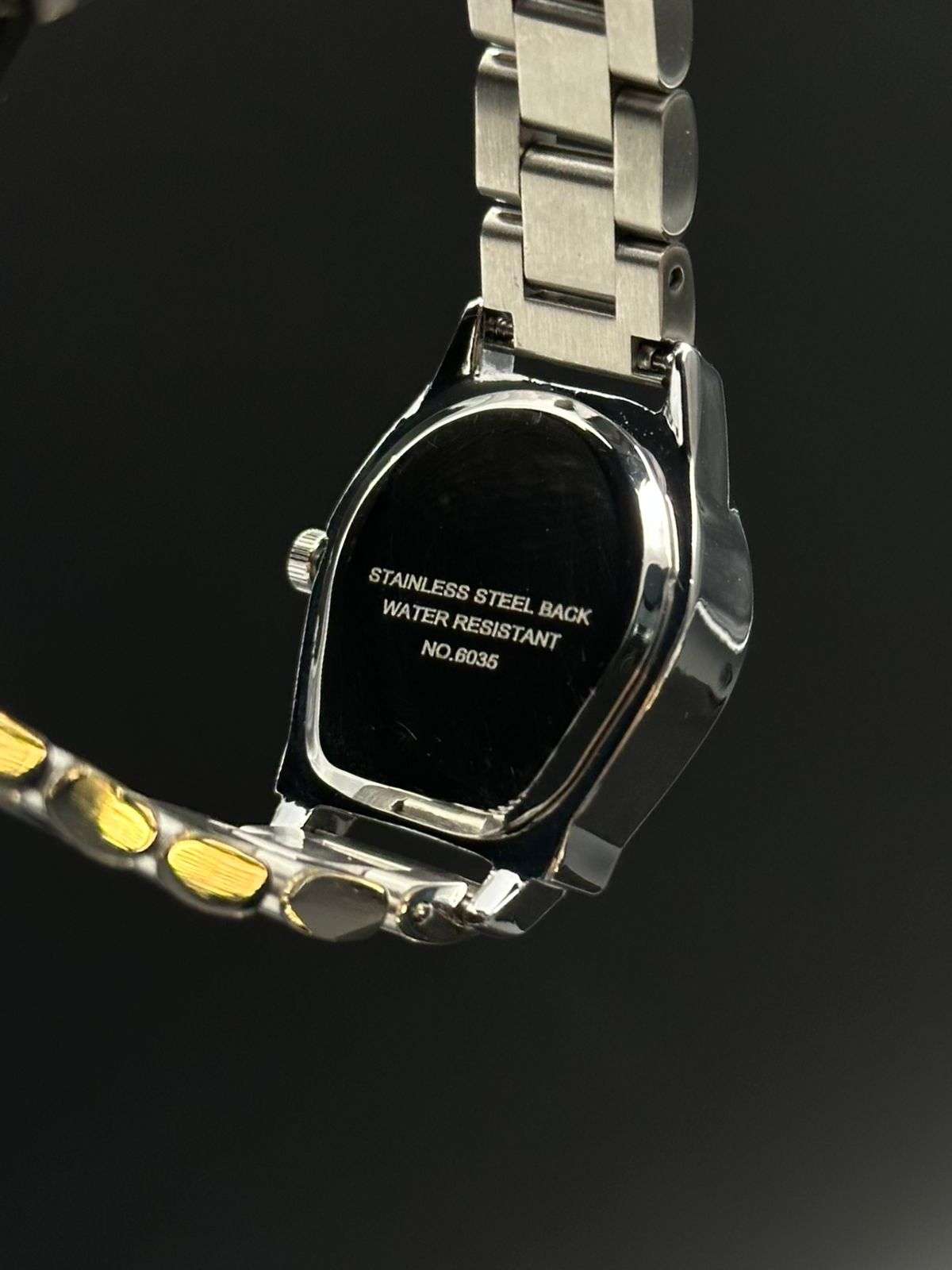 Crtr Mujer Plateado Tablero Verdoso