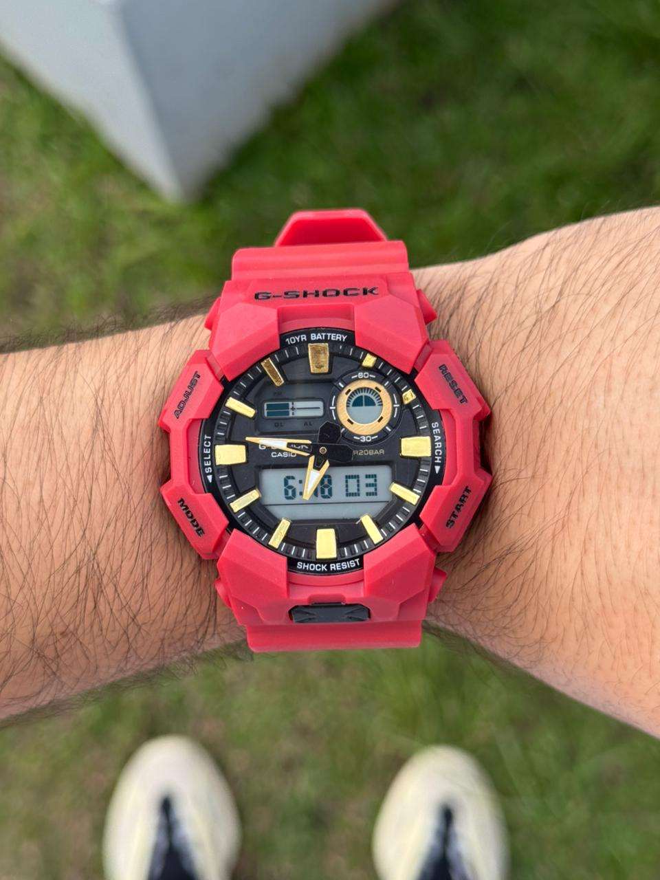 G-Shck GA-0105 Rojo Tablero Negro