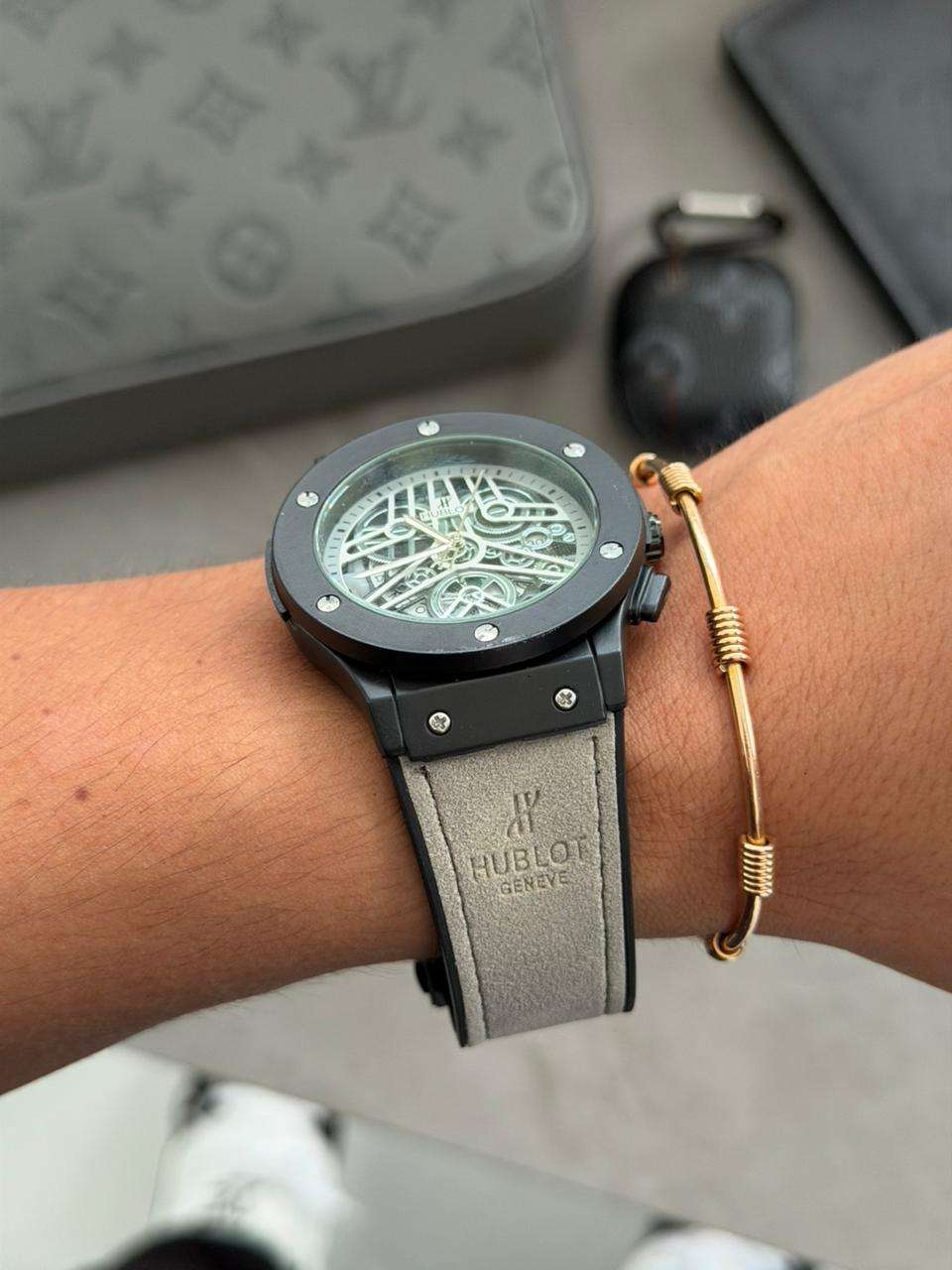 Hblt Luxe Correa Gris Tablero Plateado Negro