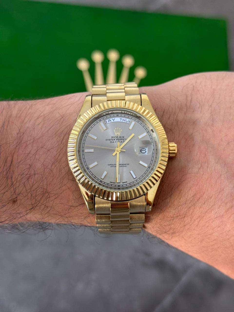 Rlx President Dorado Tablero Gris Claro