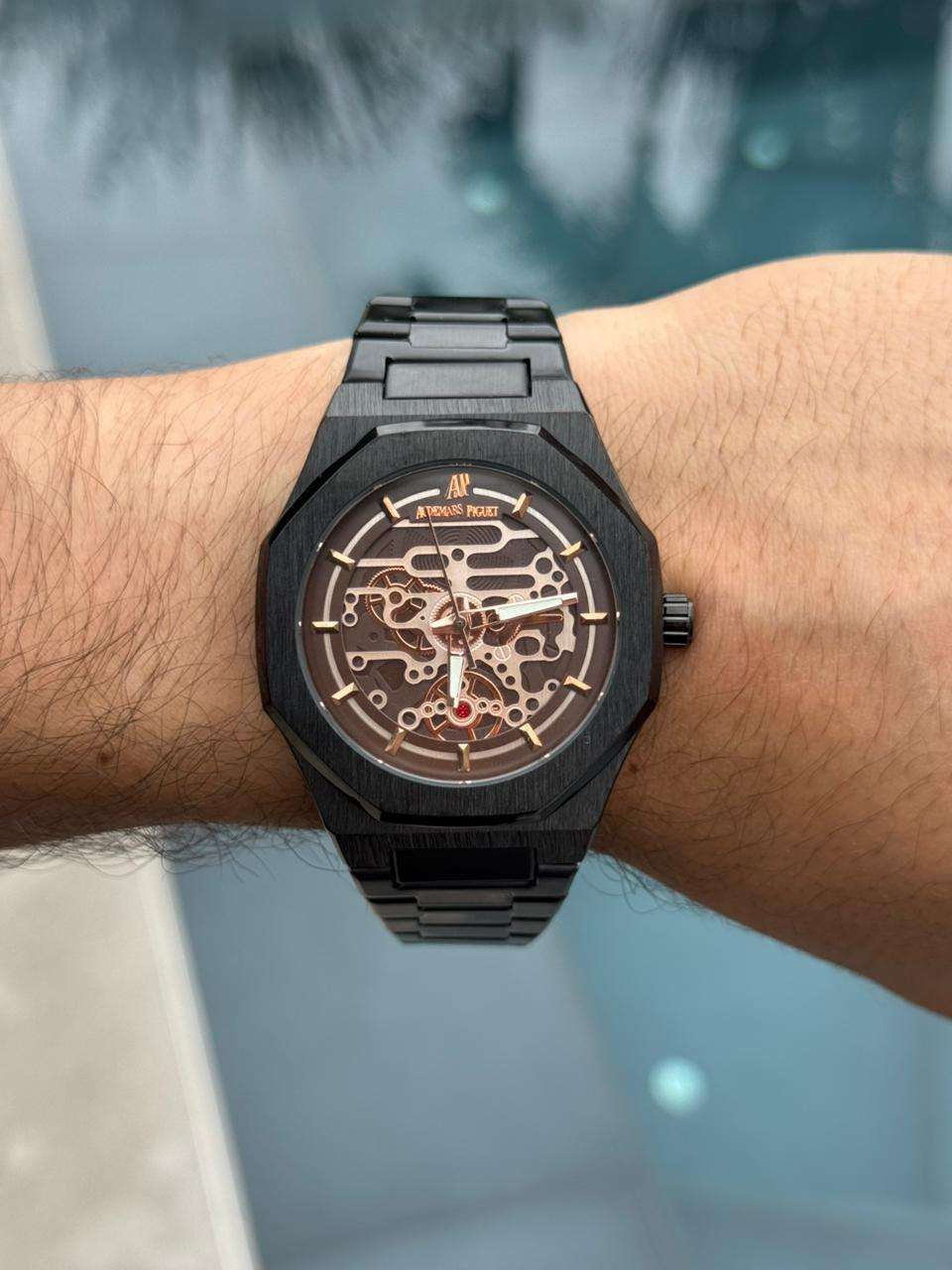 Admrs Oak Metalico Negro Tablero Cafe Dorado