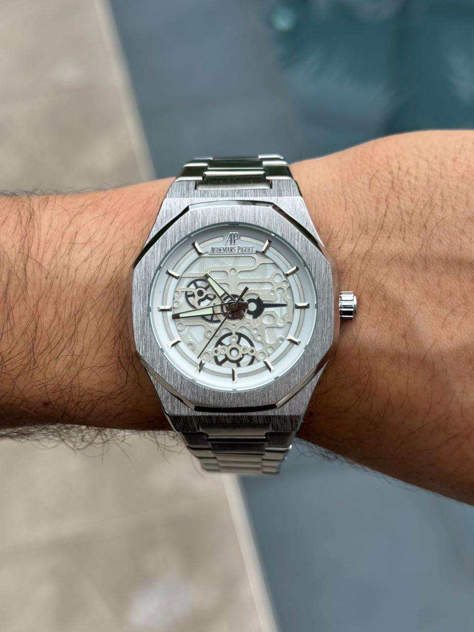 Admrs Oak Metalico Plateado Tablero Plateado