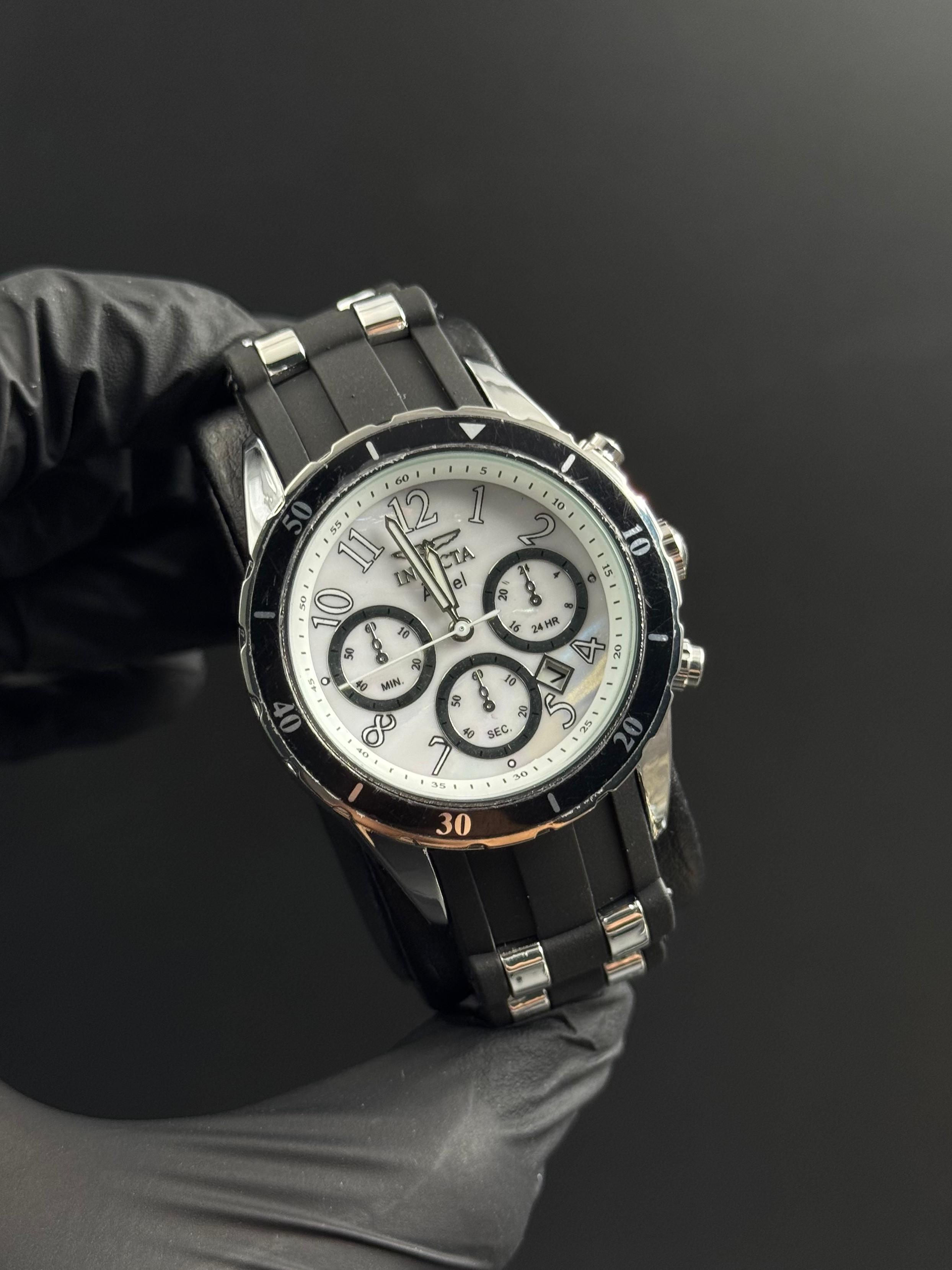 Invct Mujer 12H Goma Negra Tablero Blanco Plateado Negro