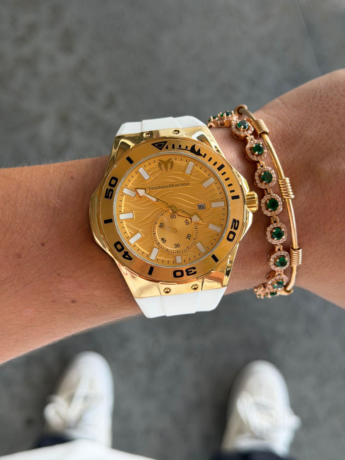 Tchmrn Cruise Goma Blanca Tablero Dorado