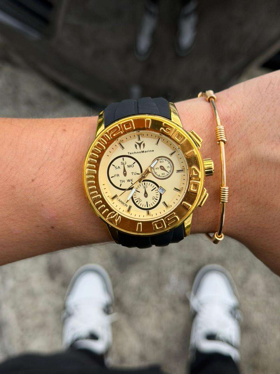 Tchmrn TM Goma Negra Tablero Dorado