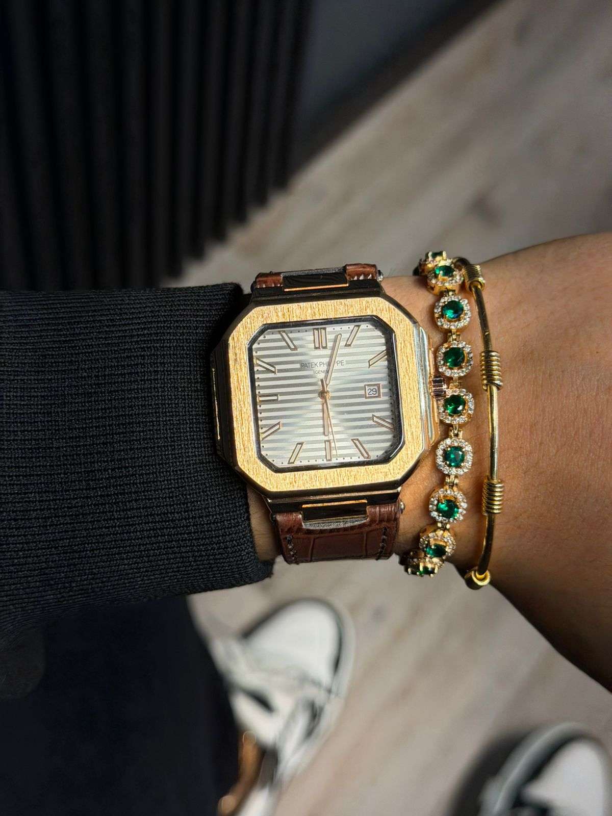 Patk Cuero Cafe Tablero Plateado Dorado