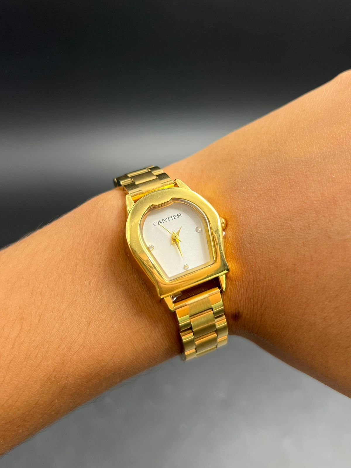 Crtr Mujer Dorado Tablero Blanco