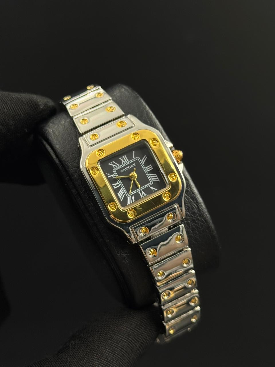 Crtr Mujer Bicolor Dorado Tablero Negro