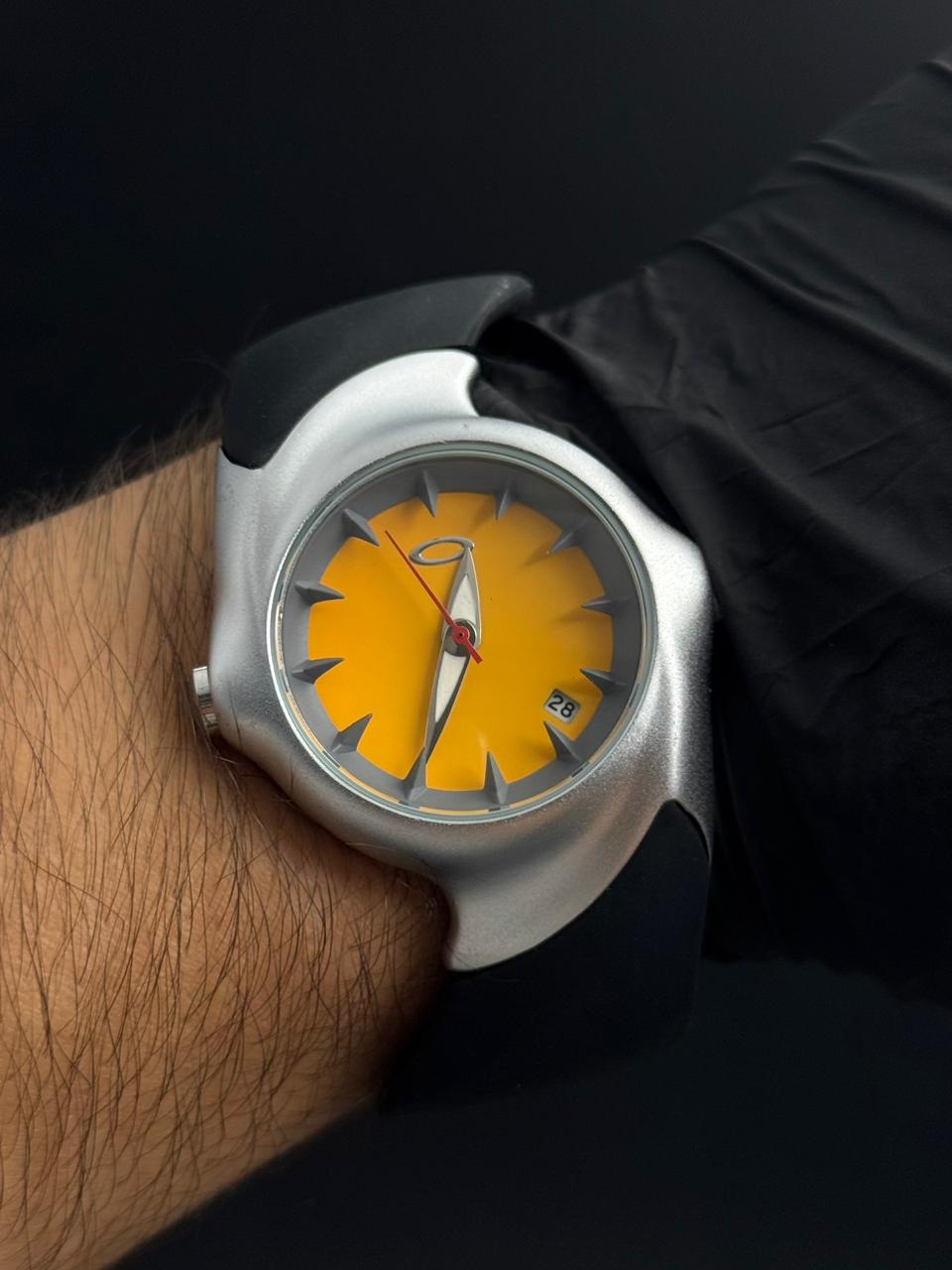 Okl Goma Negra Tablero Amarillo Plateado