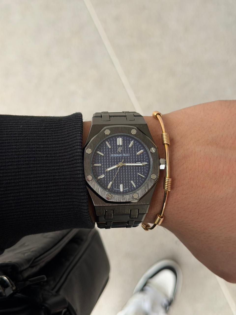 Admrs Metalico Liso Negro Tablero Azul