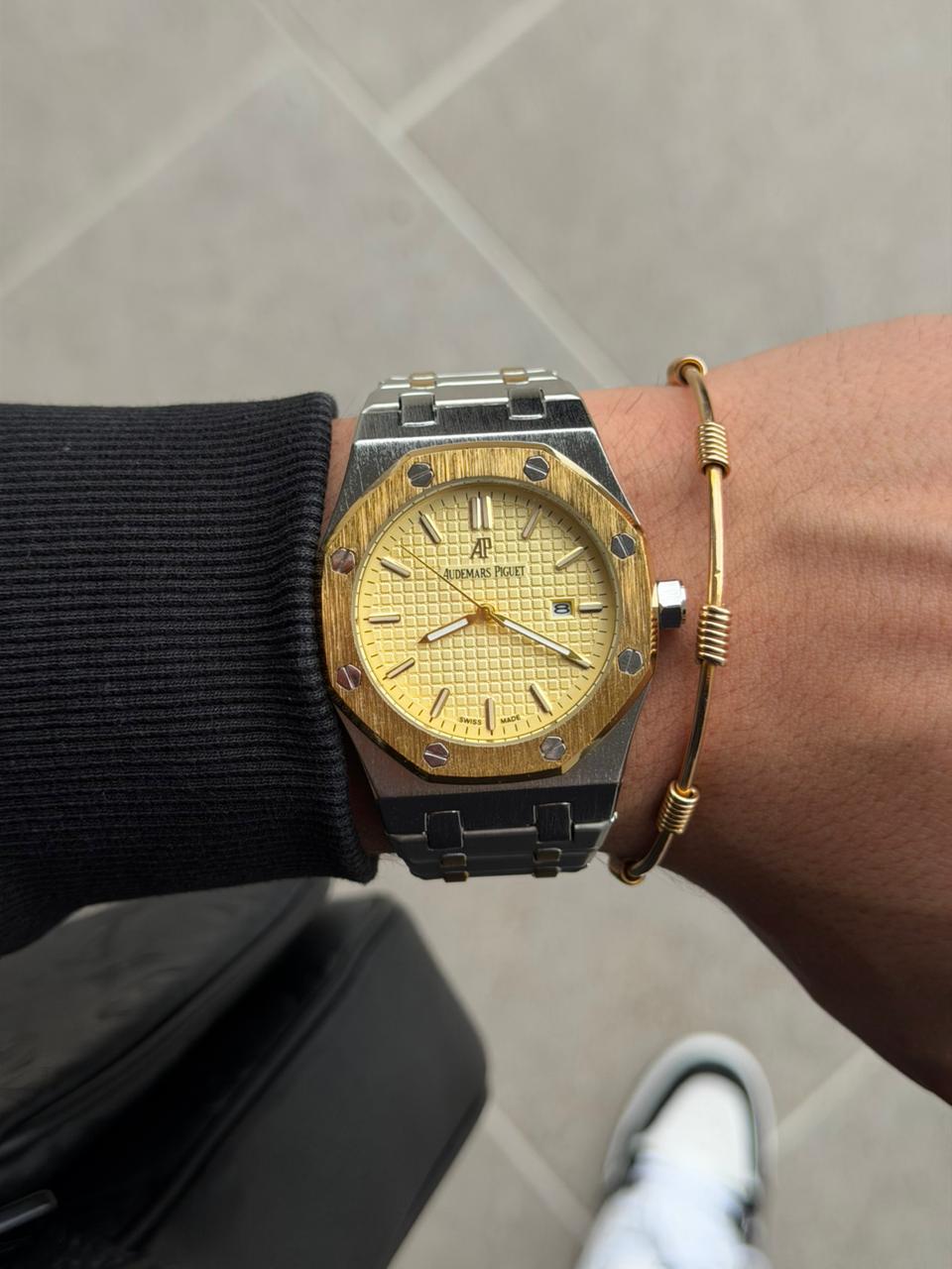 Admrs Metalico Liso Bicolor Dorado Tablero Dorado