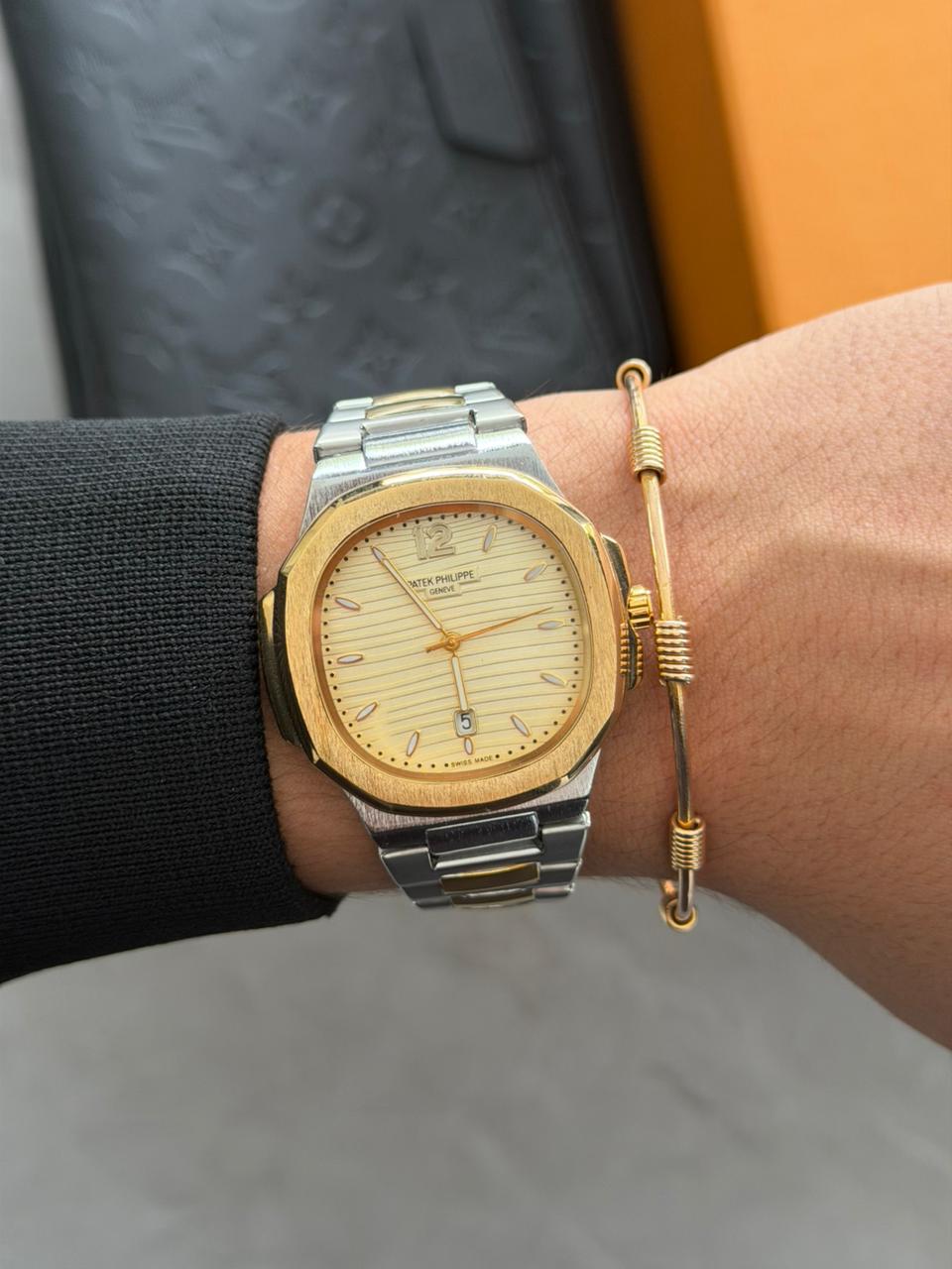 Ptk 2026 Bicolor Dorado Tablero Dorado