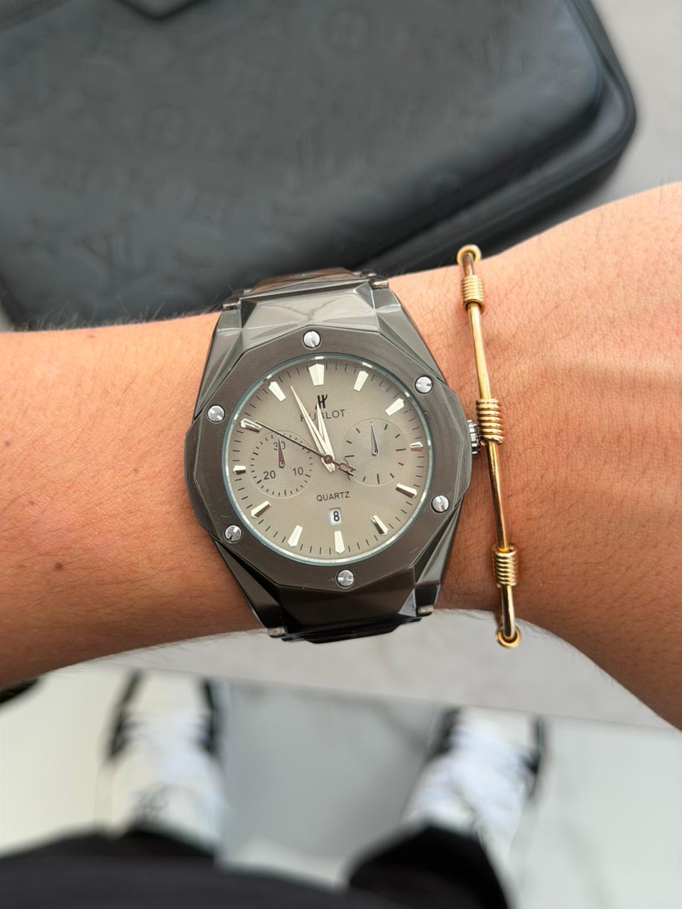 Hblt Resina Crono Negro Tablero Gris