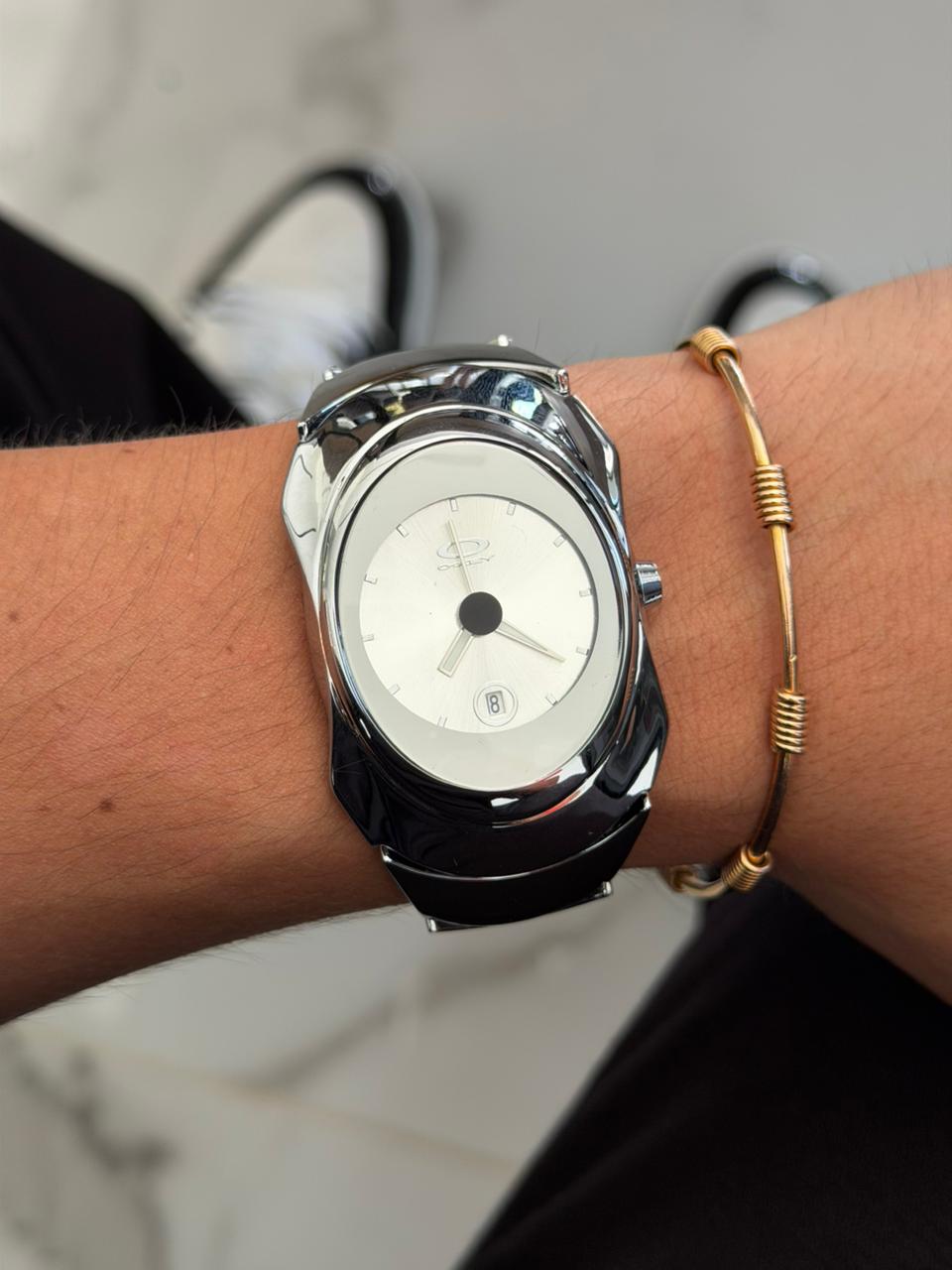 Okl Metalico Plateado Tablero Gris