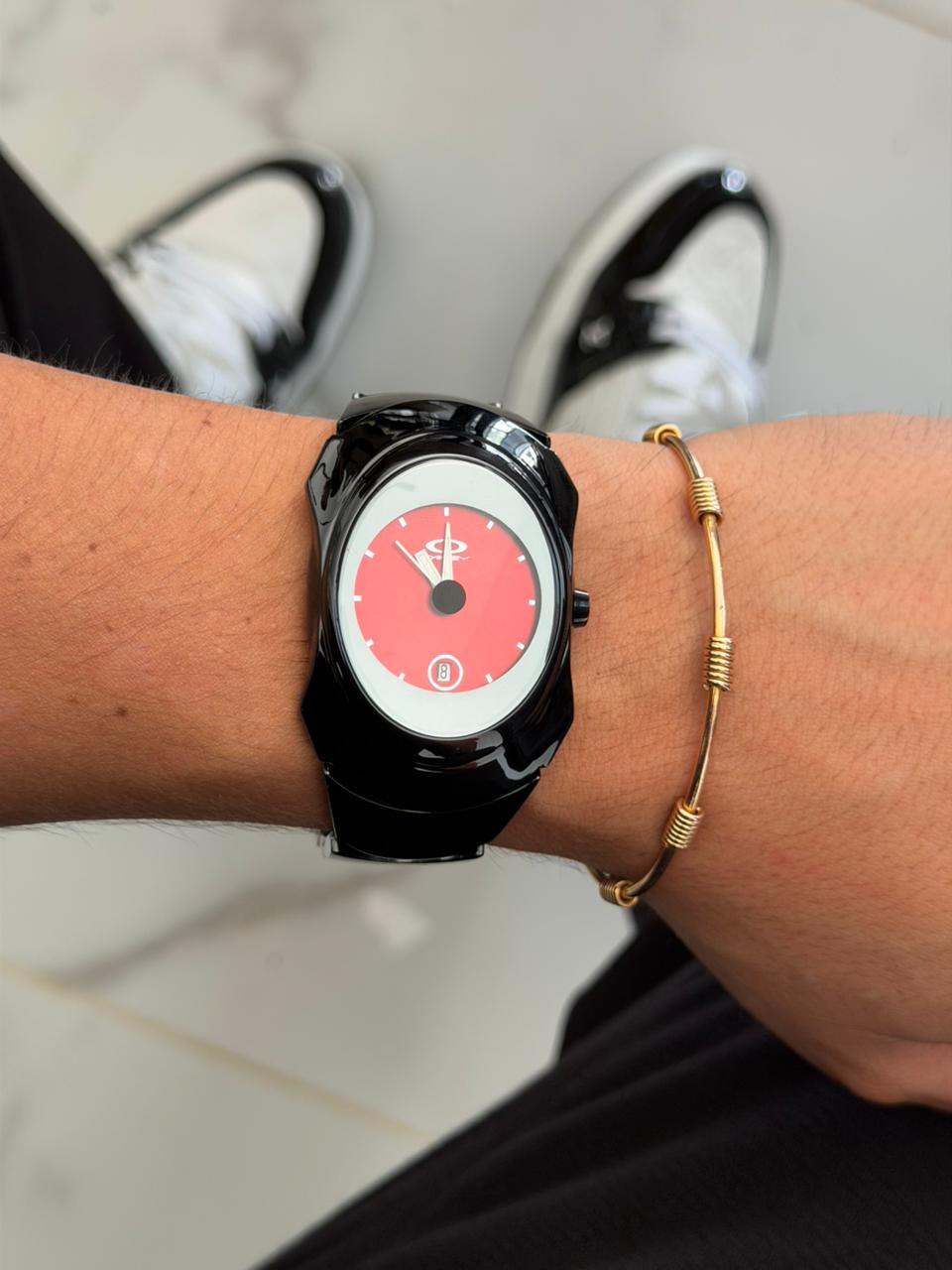 Okl Metalico Negro Tablero Rojo