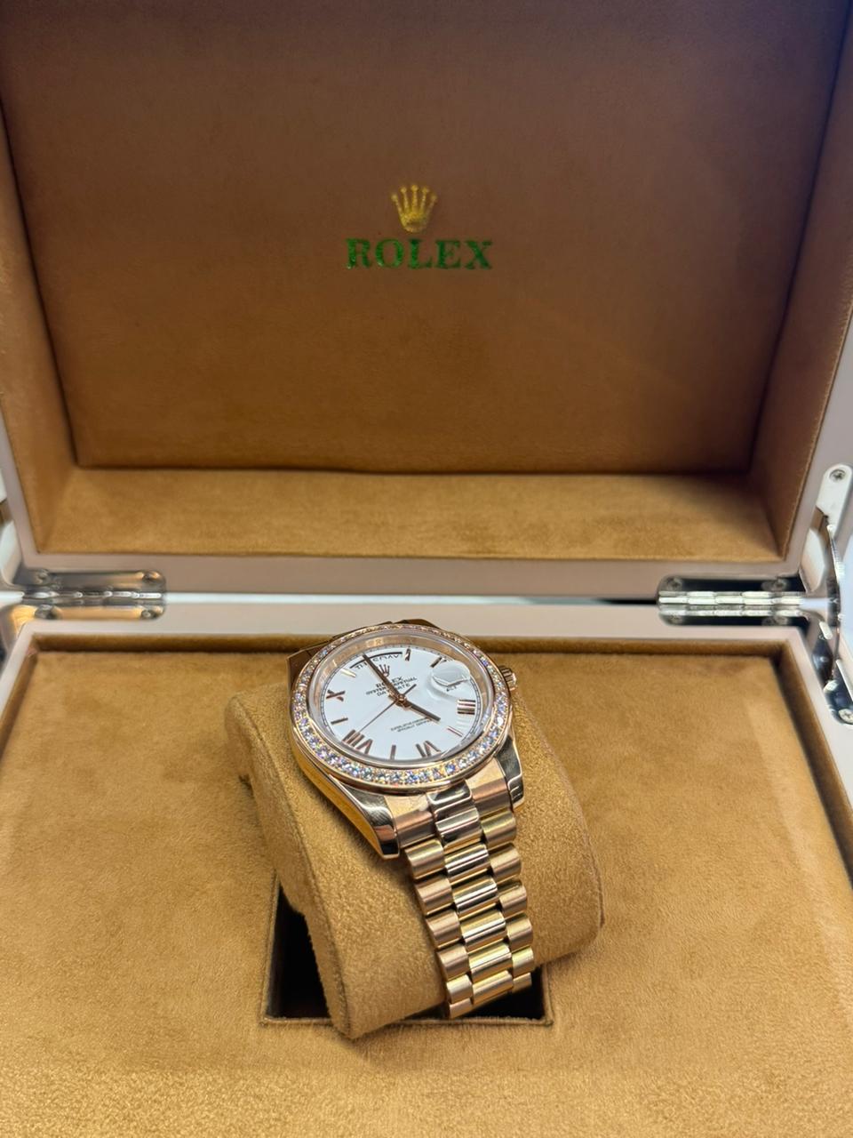 Rlx Luxury Oro Rosa Tablero Blanco Bisel Diamantes