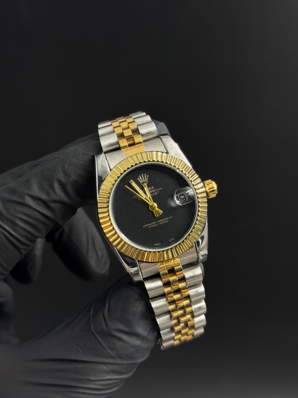 Rlx Day Mujer Bicolor Dorado Tablero Negro