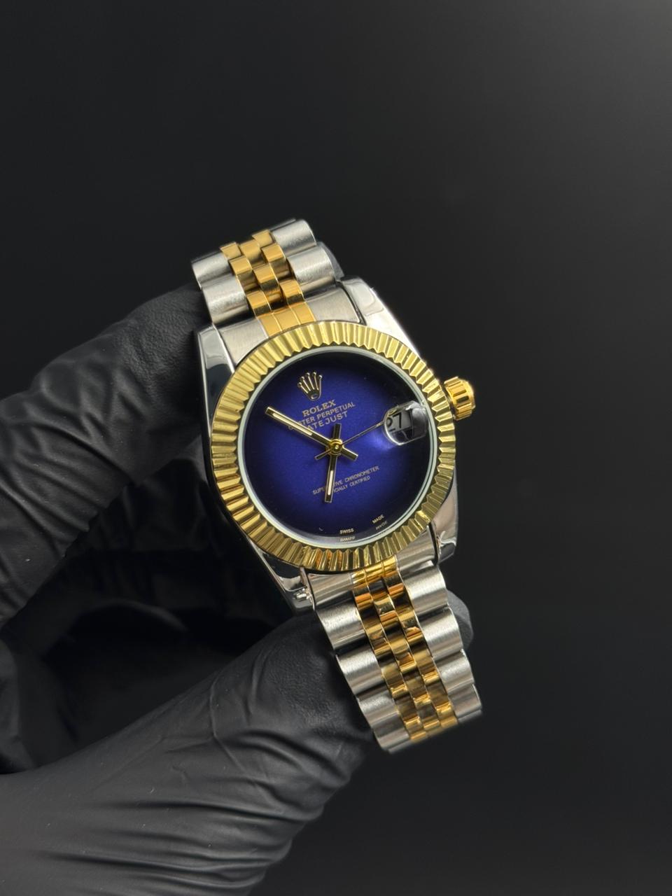 Rlx Day Mujer Bicolor Dorado Tablero Azul