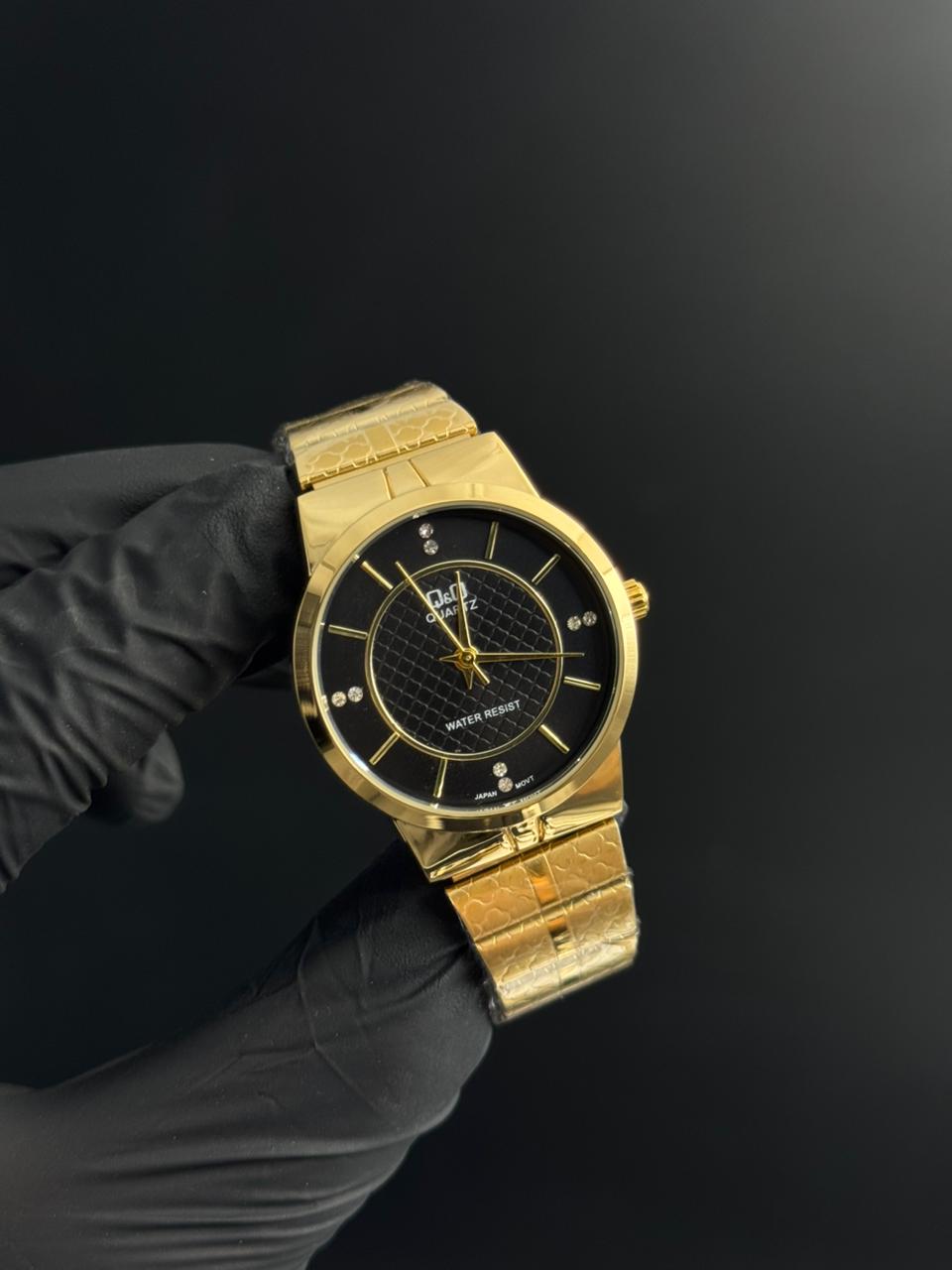 QYQ QT Mujer Dorado Tablero Negro