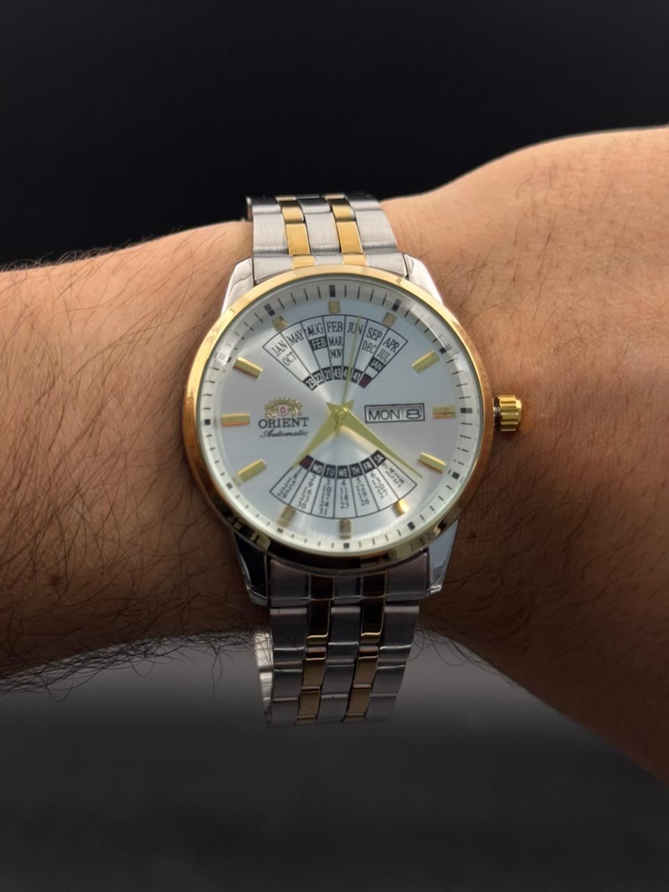 Ornt Calendar Bicolor Dorado Tablero Plateado