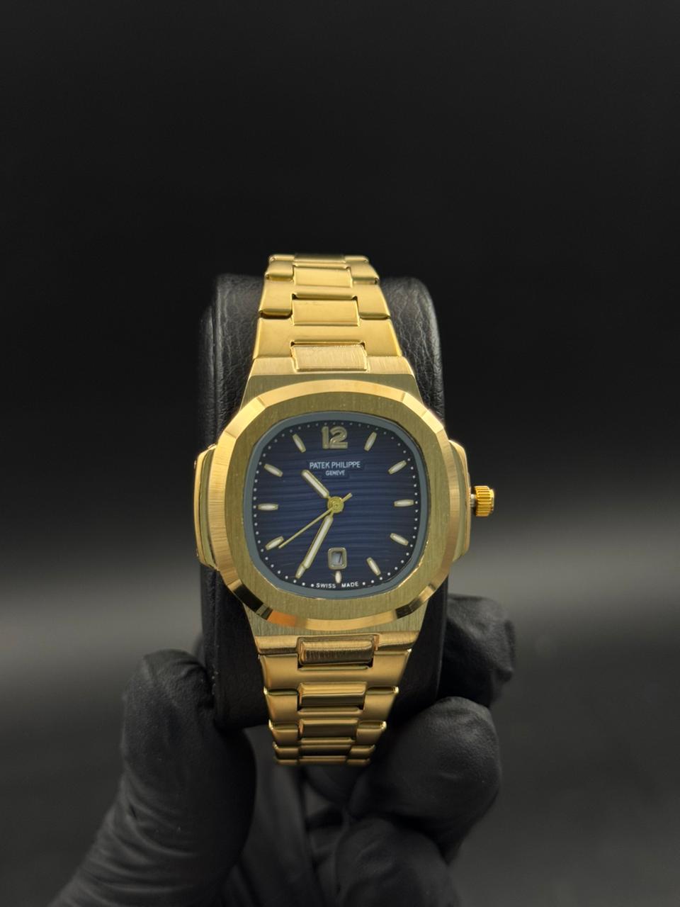 Ptk Mujer Dorado Tablero Azul Oscuro